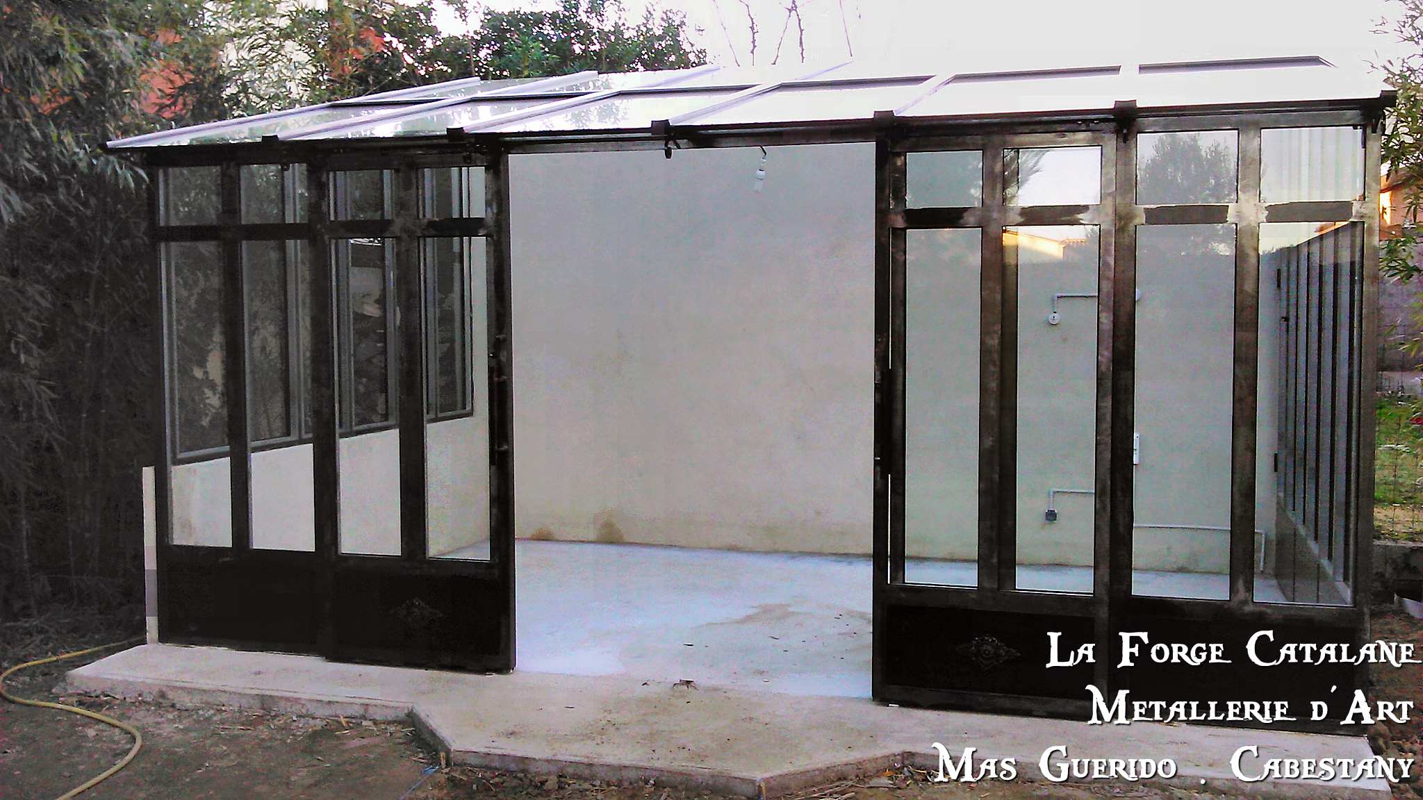 verriere ancien atelier local artiste elne 7 Forge Catalane.jpg